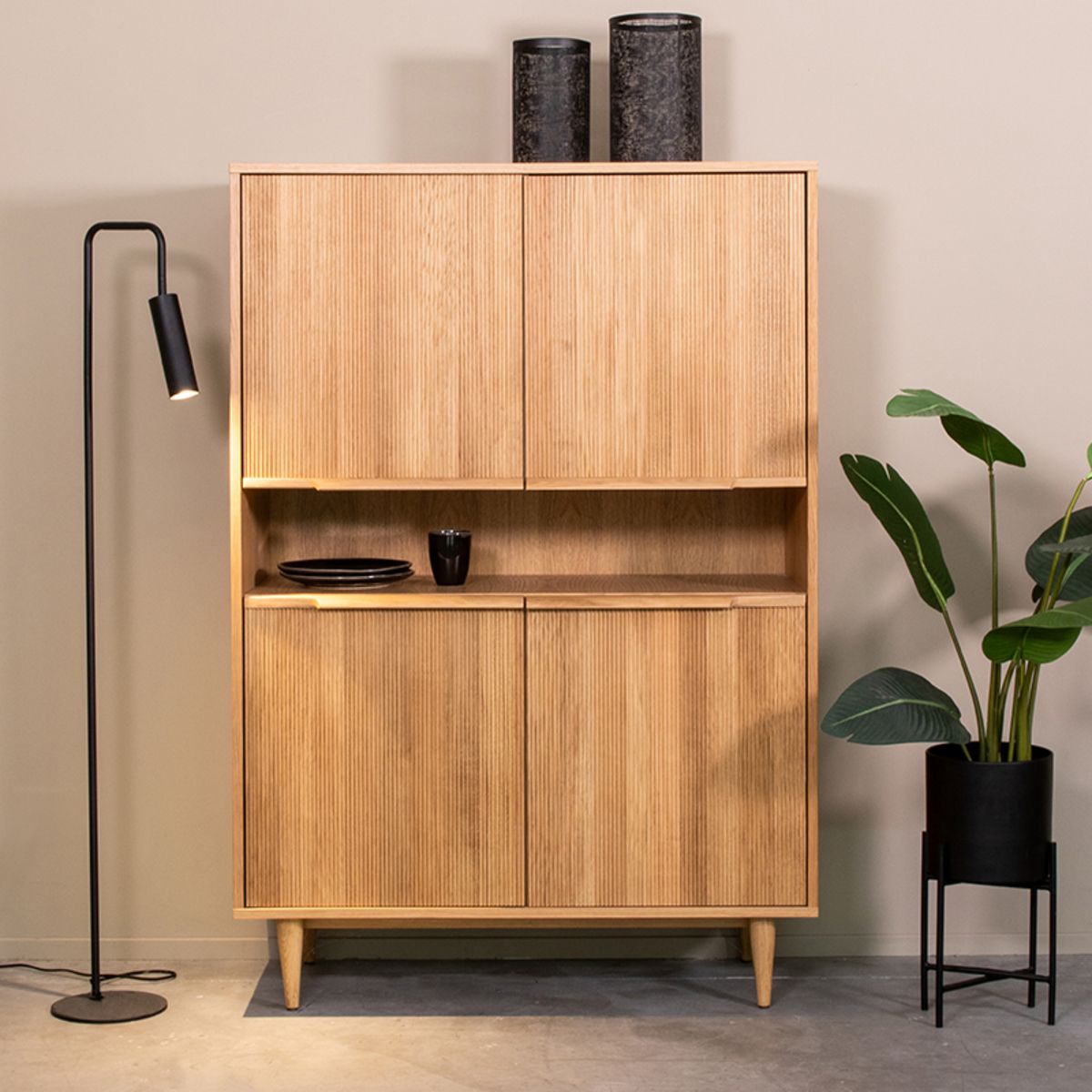 Hoge opbergkast Jule | verschillende kleuren